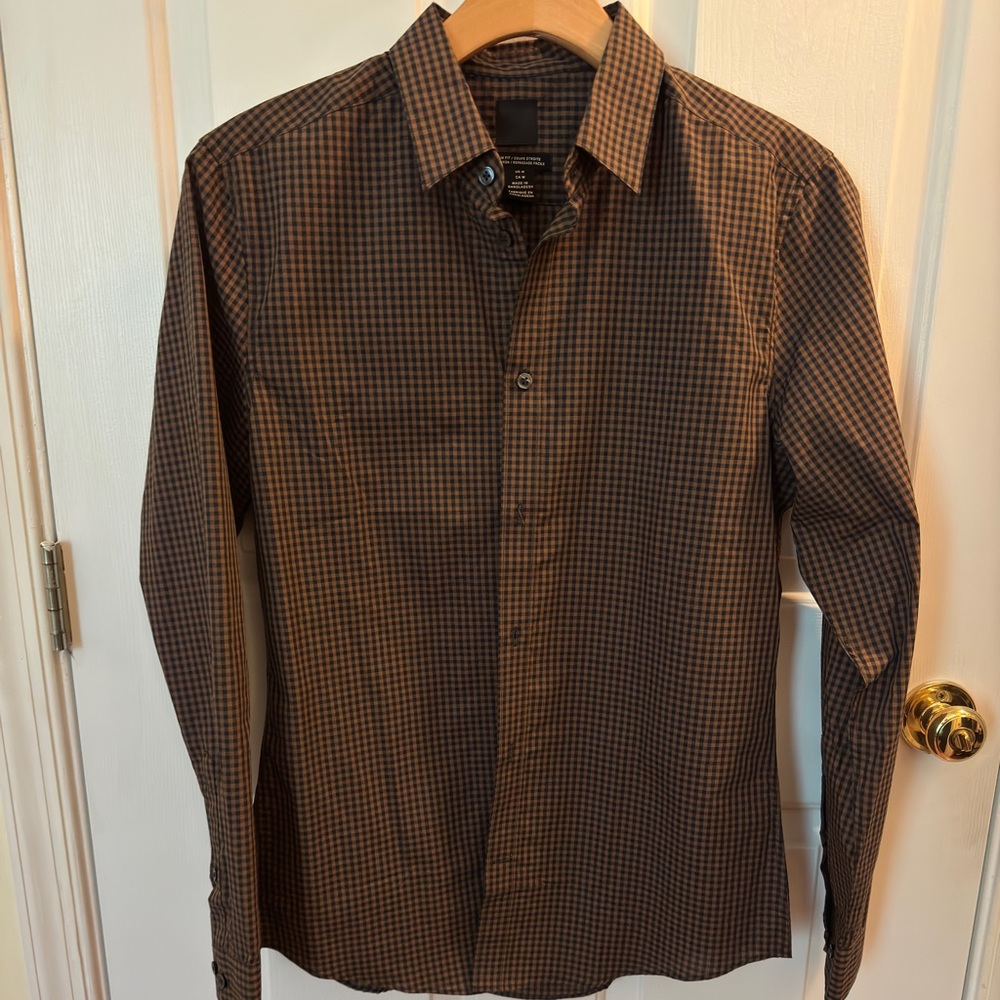 Button down H&M shirt